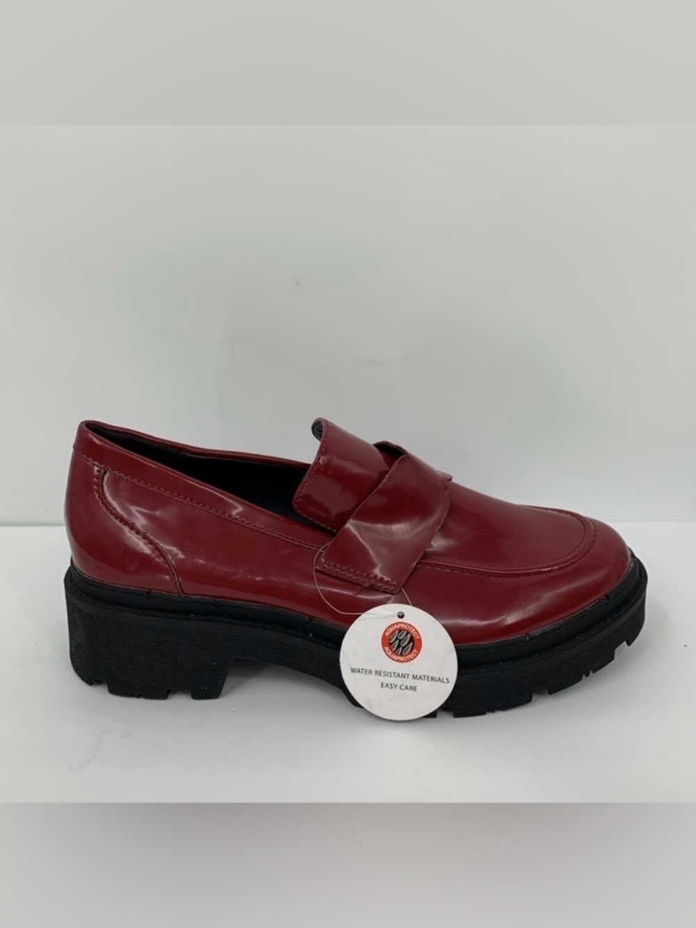 Blondo chunky slip-on loafers shoe lug sole red patent waterproof platform new 9